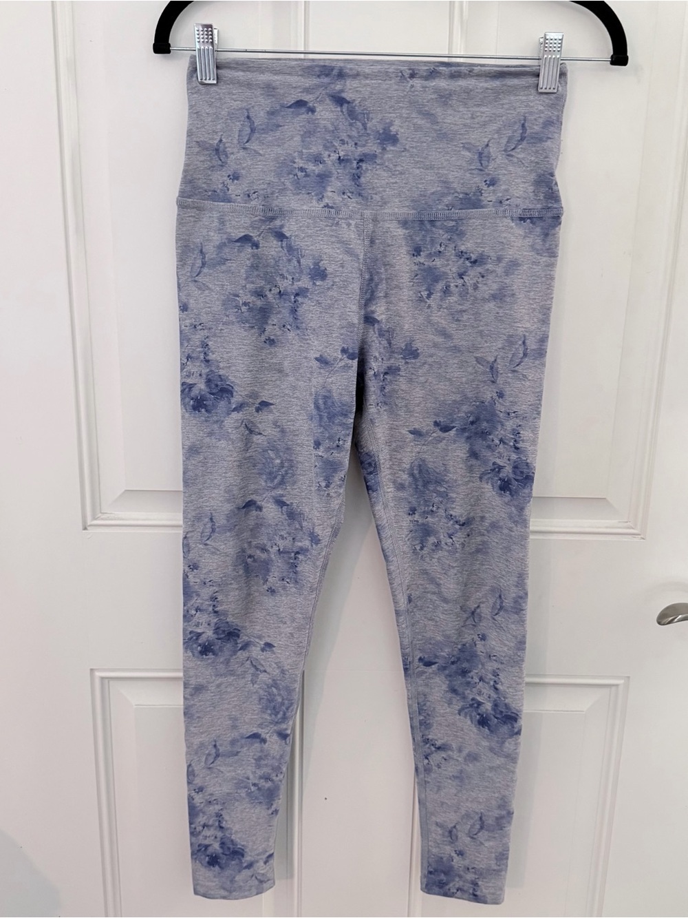 Beyond Yoga SoftMark Leggings M | Underwater Floral